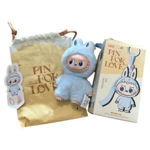 Labubu Pin For Love D Plush Toy NEW